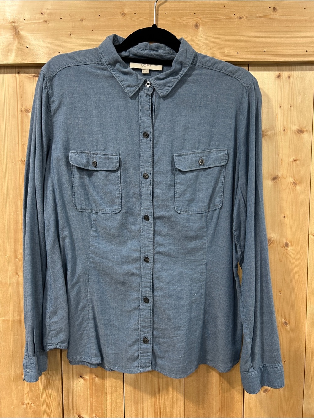 LOFT Lightweight Denim Chambray Button Down Shirt - Blue - XL